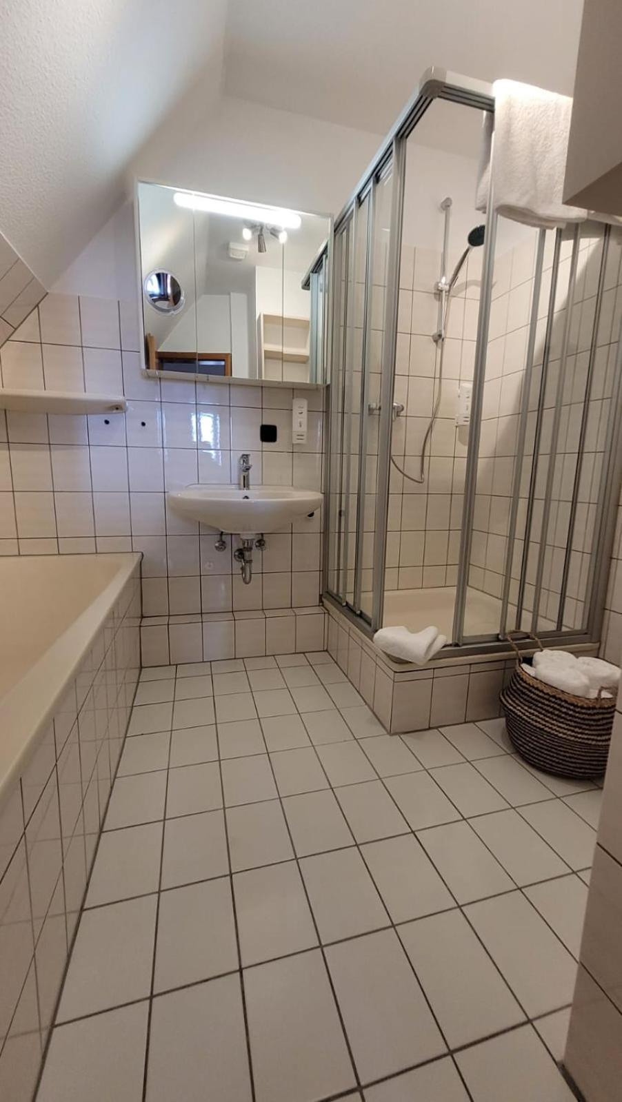 Hotel Zur Linde Meldorf Exteriör bild